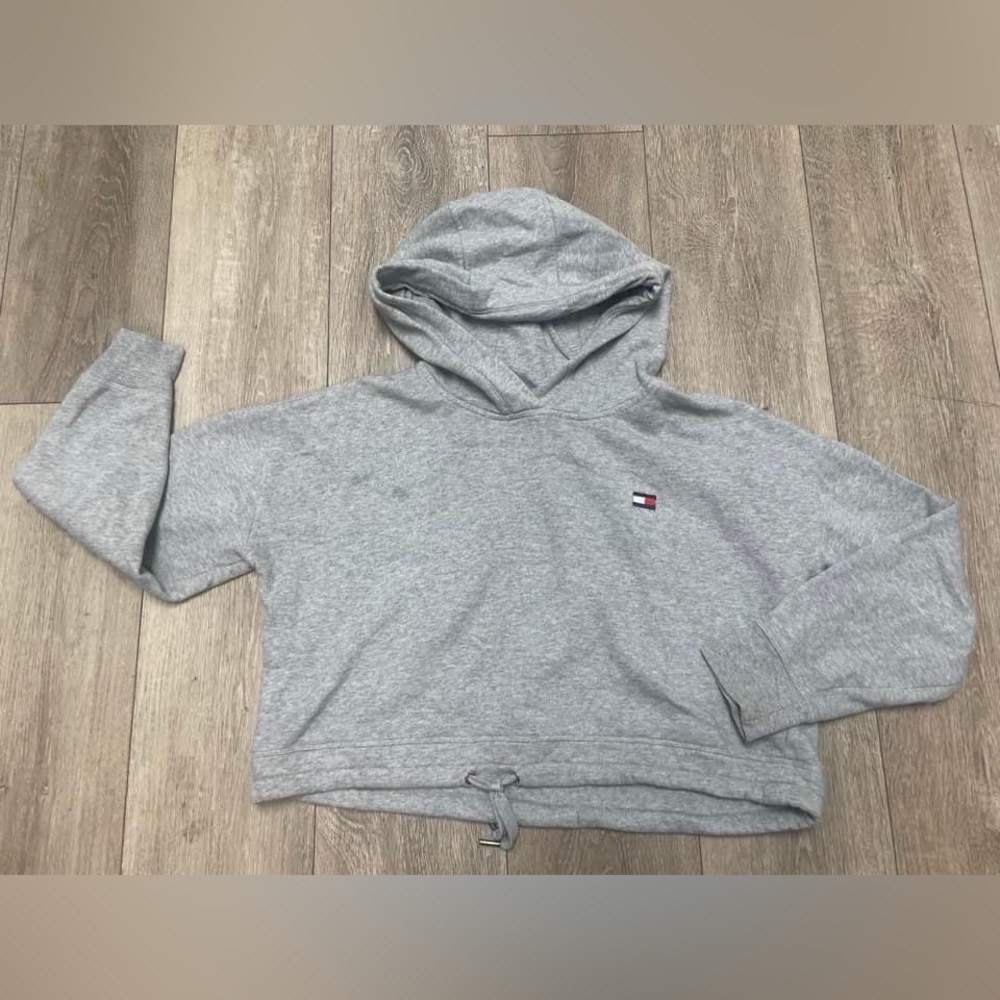 Tommy Hilfiger cute crop top sweater